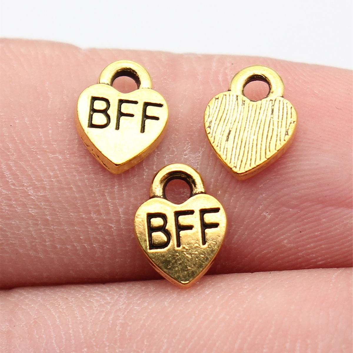 Vintage Fashion Aesthetic - 40 Piezas de Dijes de Corazón