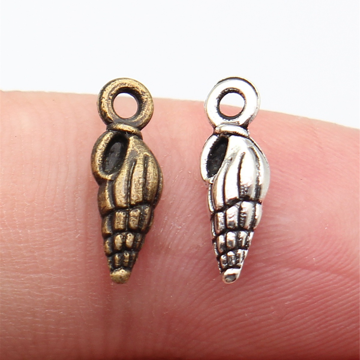 Vintage Fashion Stores - WYSIWYG 20 piezas 5x14mm 2 colores