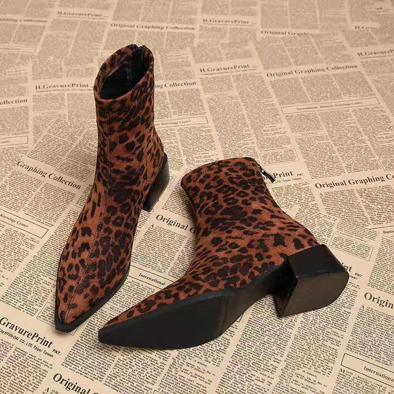 Vintage Fashion Style Female - Nuevos botines modernos de tacón bajo